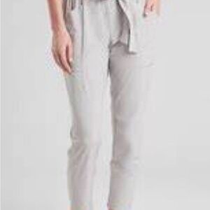 Athleta Light Gray Skyline